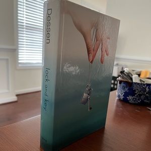 Lock and Key Hardcover author Sarah Dessen